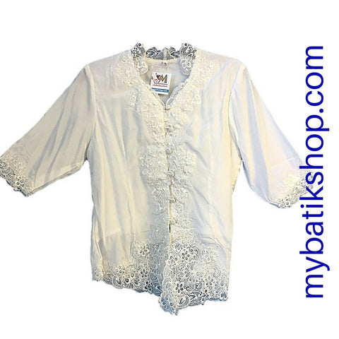 Top Patched Embroidery 3/4 Sleeves White